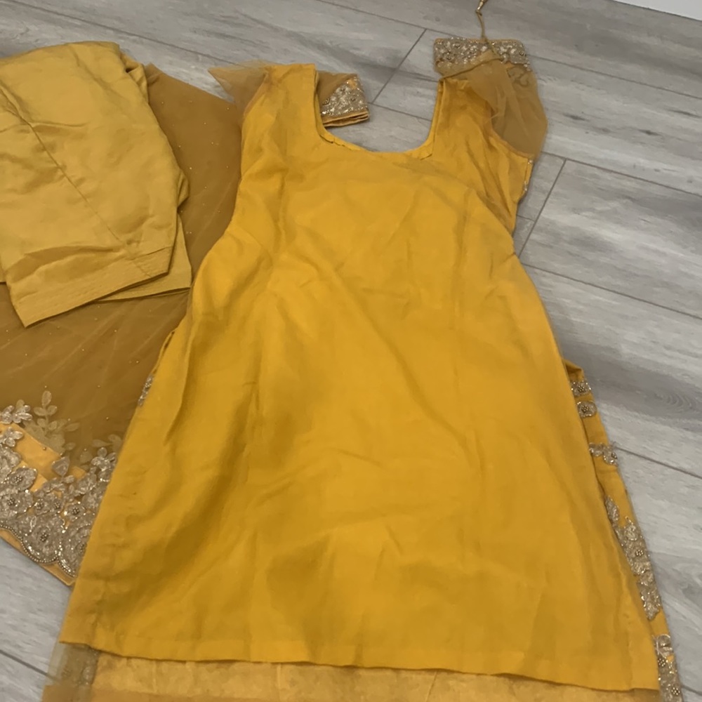 Indian/ Pakistani Salwar suit - Picture 6 of 6